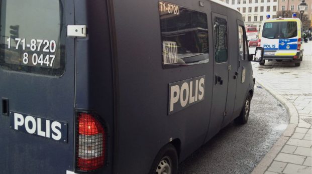 Svensk polis upplevs som allt farligare