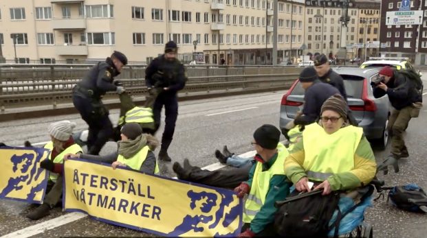 När budskapet är fel skjuter Moderaterna pianisten