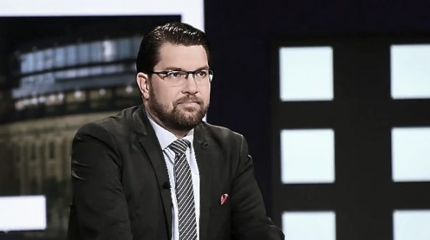 Nästan 18 procent sympatiserar med ett antisemitiskt, hatiskt parti med rötter i nazismen