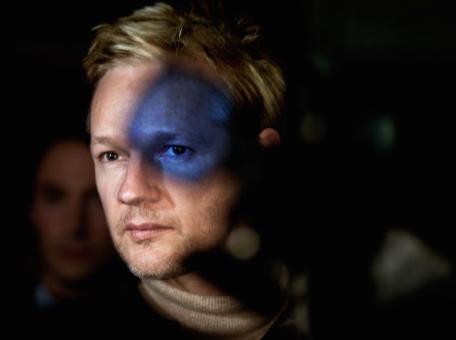 Vad vi vet om Assange-cirkusen